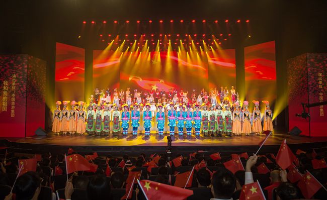 集團(tuán)參加中央企業(yè)經(jīng)典愛國主義歌曲歌詠展演（圖）